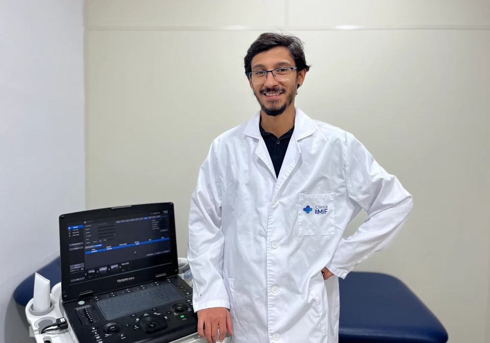 Dr. Daniel Padrón del servicio de Radiodiagnóstico Clínica IMIF